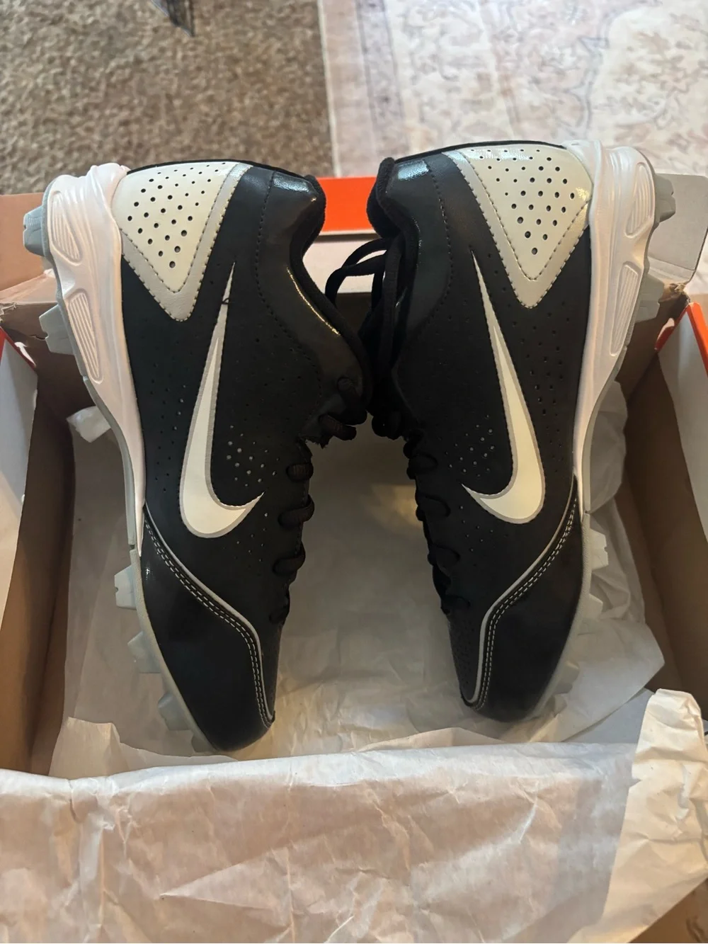 Nike Men’s Black and White Athletic Turf Cleats
